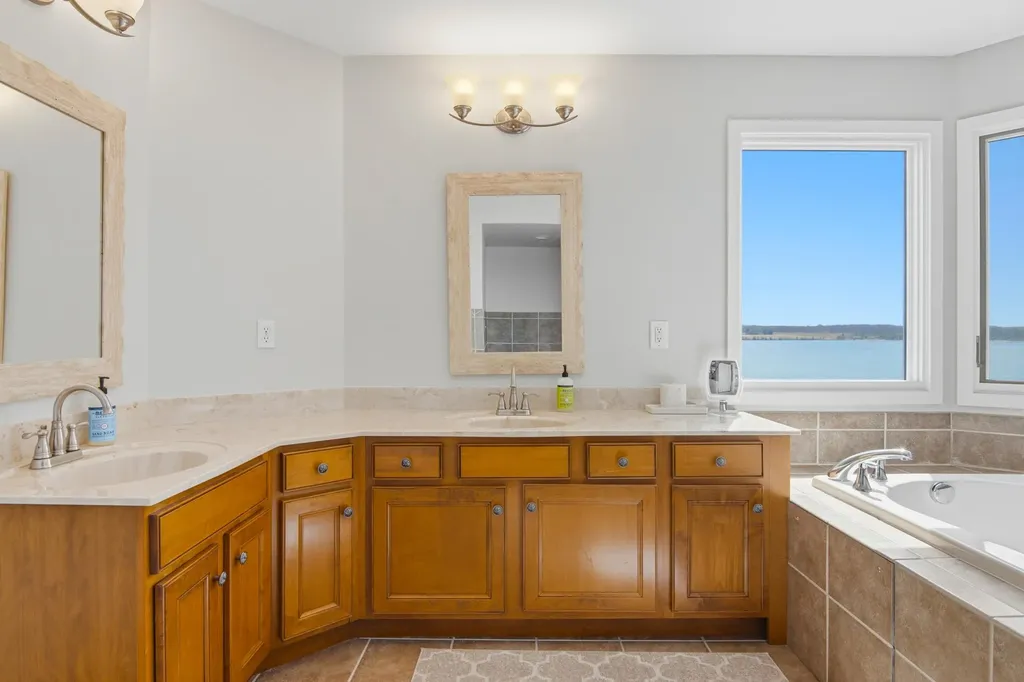 704 N Dockside Circle Suttons Bay Township MI 49682