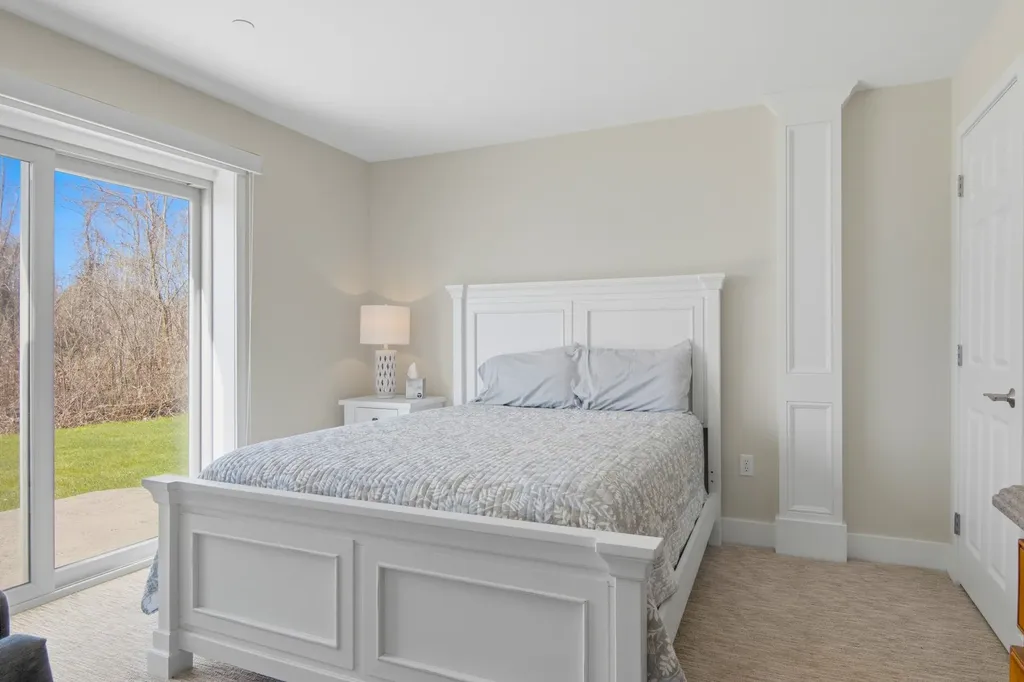 704 N Dockside Circle Suttons Bay Township MI 49682