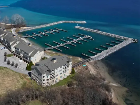 704 N Dockside Circle Suttons Bay Township MI 49682