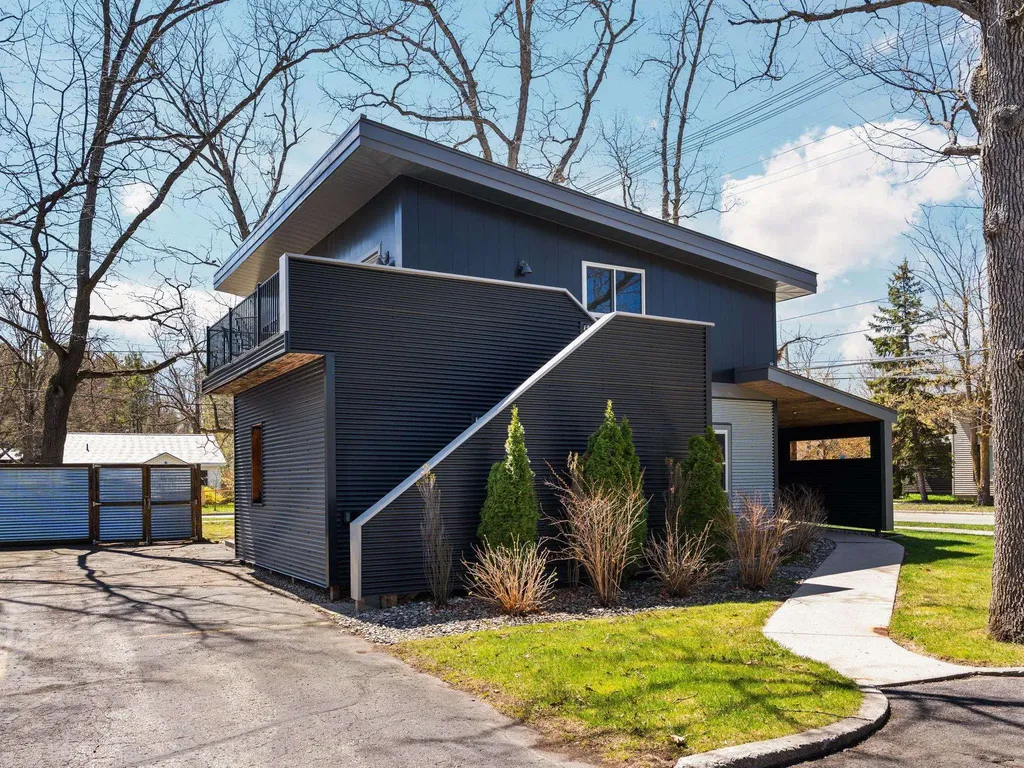 1323 S Cass Street Traverse City City MI 49684
