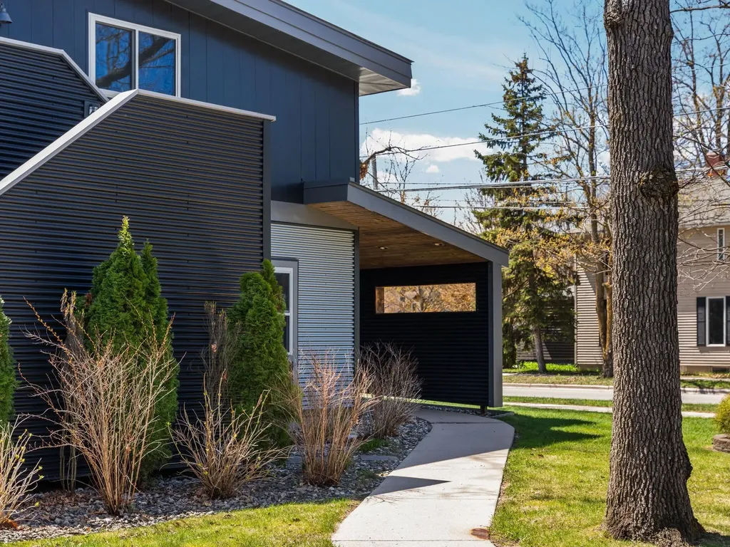 1323 S Cass Street Traverse City City MI 49684