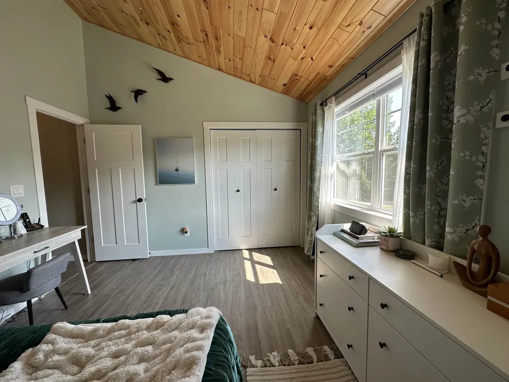 8350 E Horn Road Suttons Bay Township MI 49653