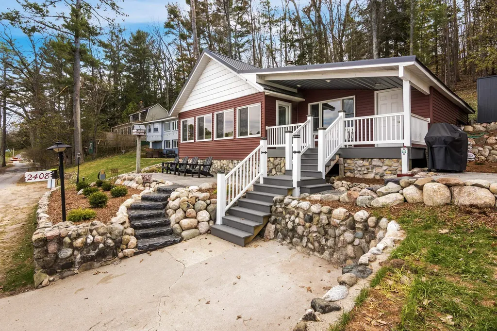 2408 Pinehurst Trail East Bay Township MI 49696
