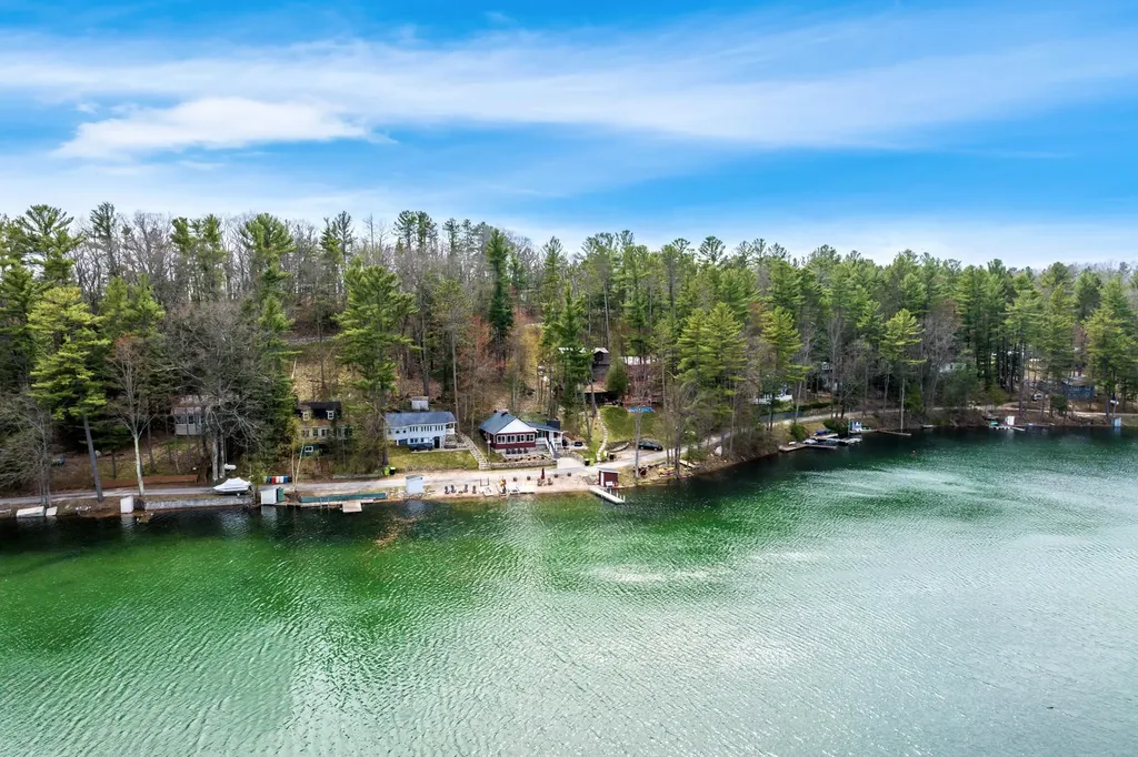 2408 Pinehurst Trail East Bay Township MI 49696