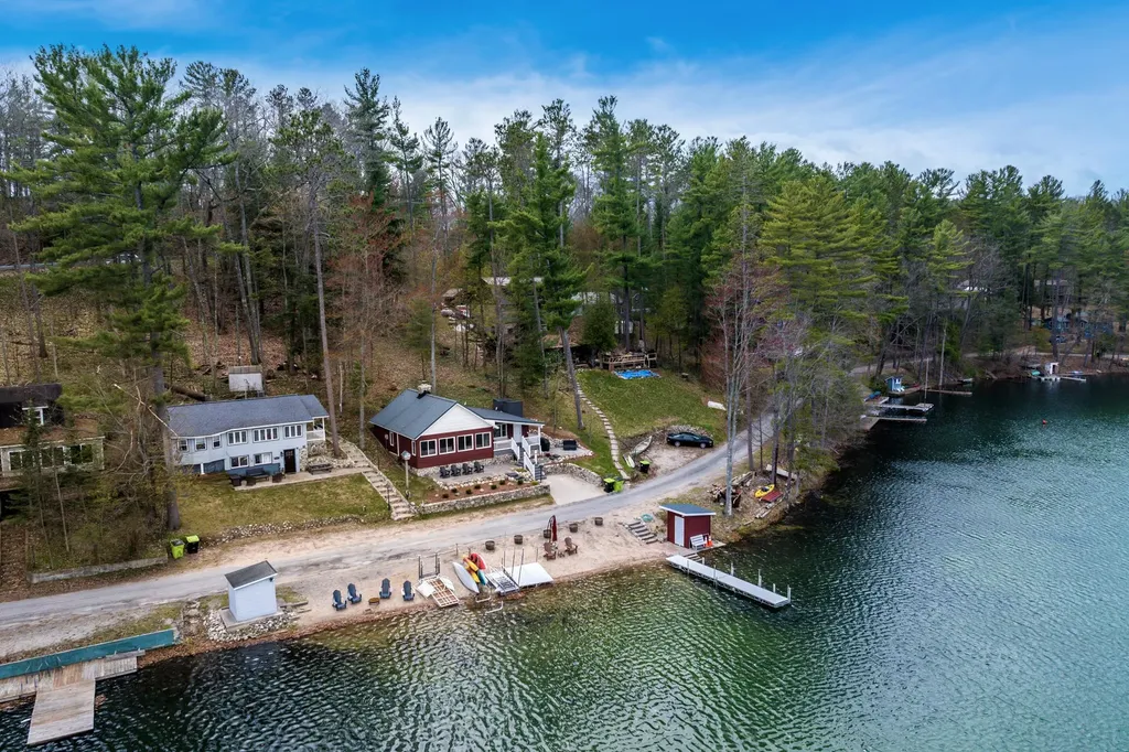 2408 Pinehurst Trail East Bay Township MI 49696