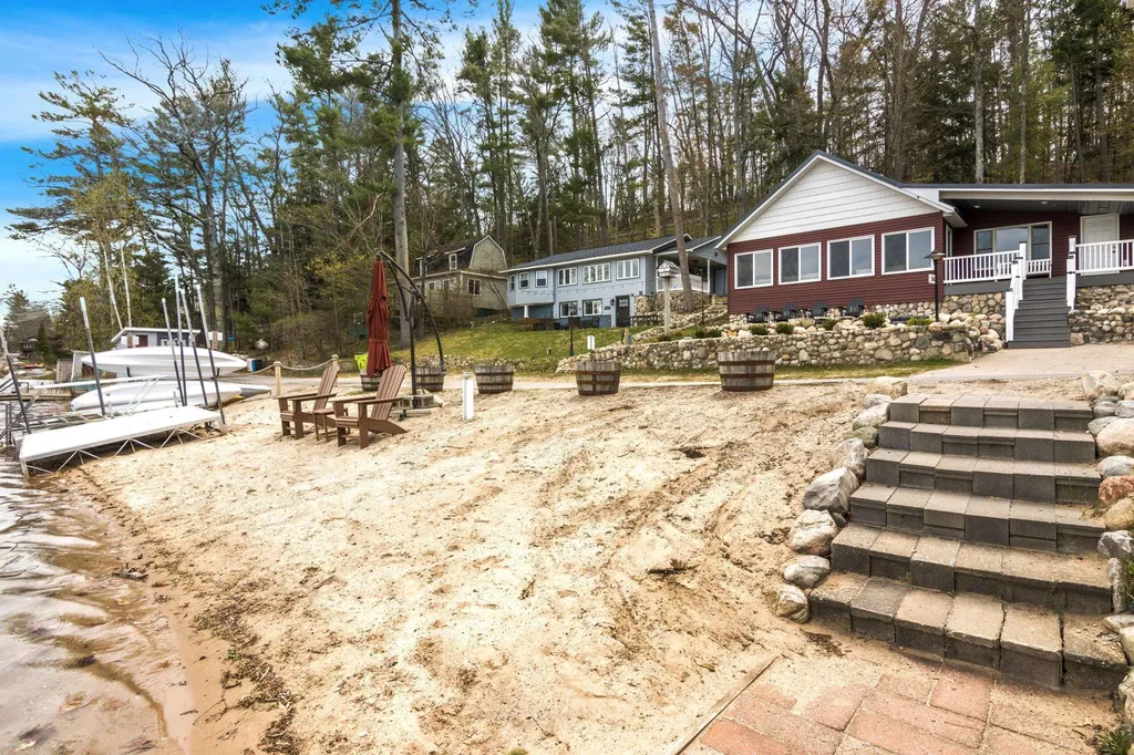 2408 Pinehurst Trail East Bay Township MI 49696