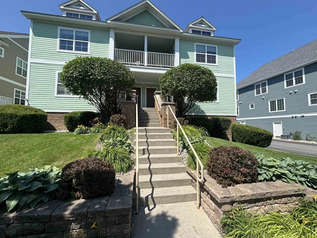 707 E State Street Traverse City City MI 49686