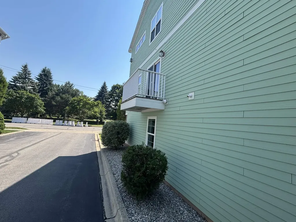 707 E State Street Traverse City City MI 49686
