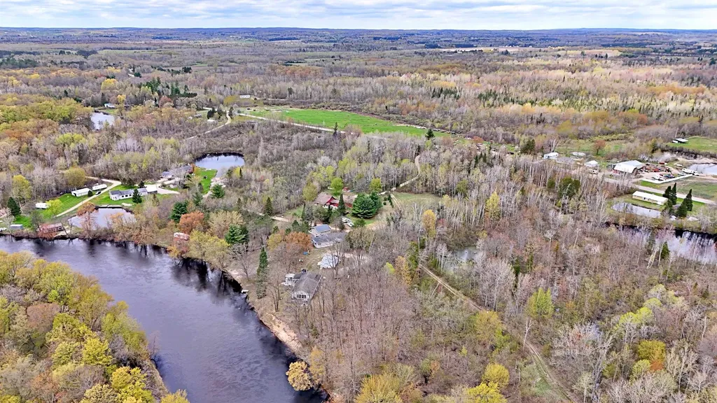 Ville Timberlane Drive Sylvan Township MI 49631