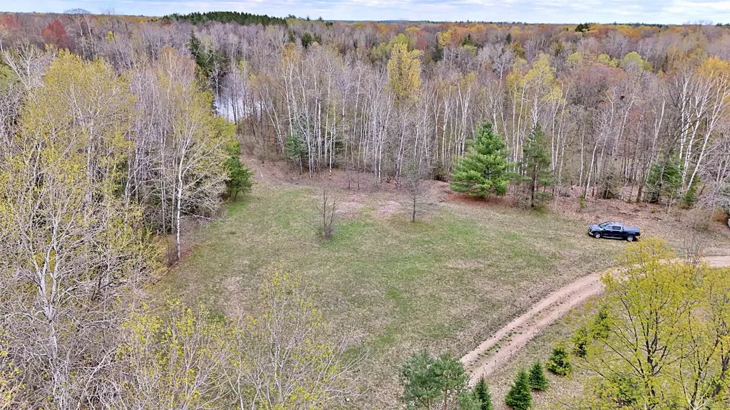 Ville Timberlane Drive Sylvan Township MI 49631