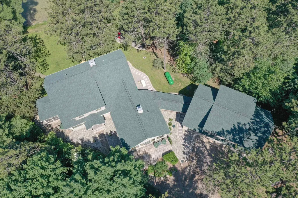 8431 Drake Lane Whitewater Township MI 49690