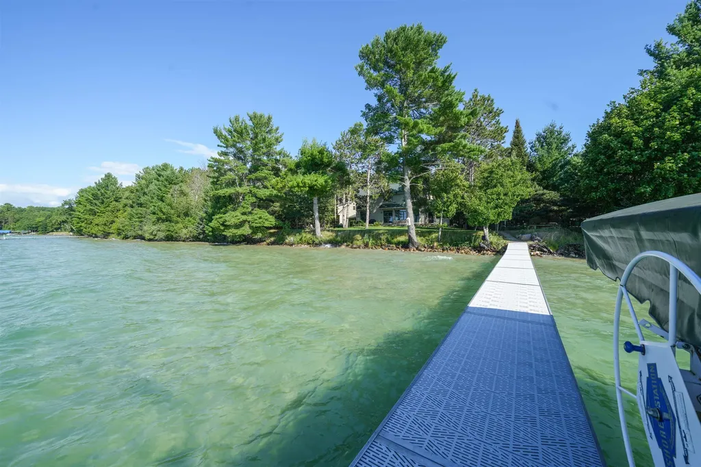 8431 Drake Lane Whitewater Township MI 49690