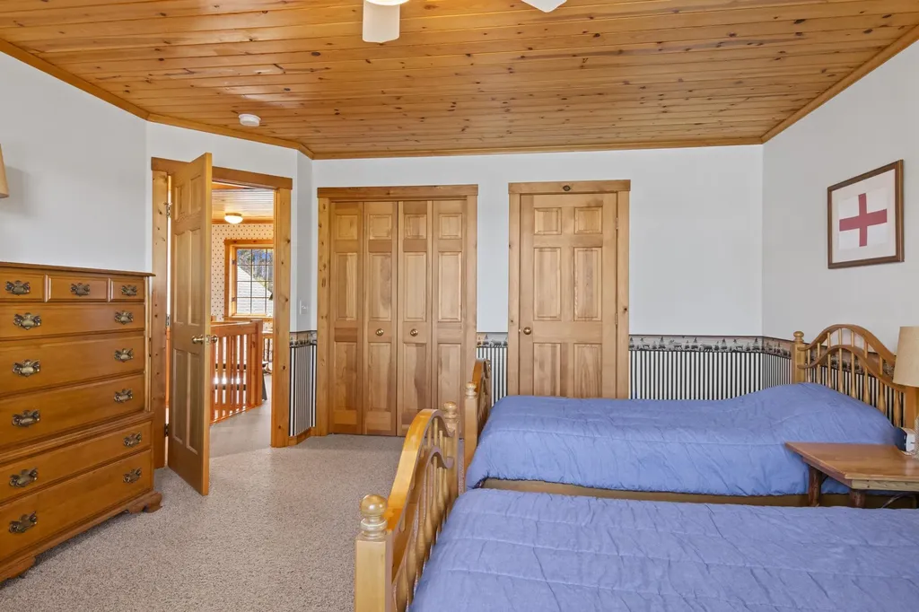 8431 Drake Lane Whitewater Township MI 49690