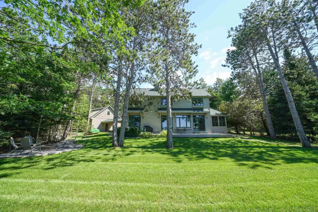 8431 Drake Lane Whitewater Township MI 49690