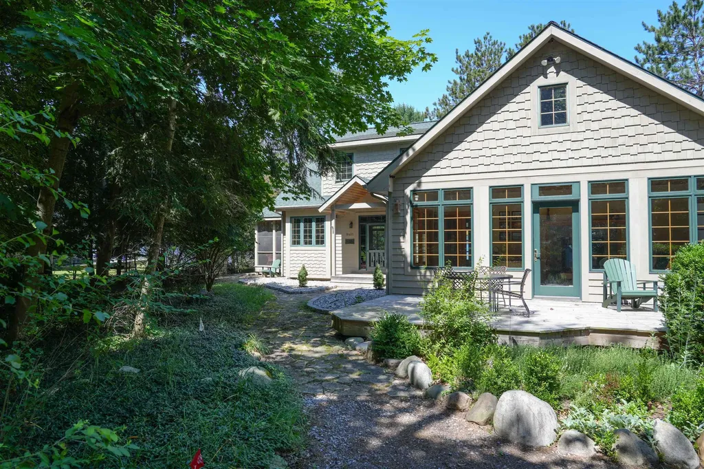 8431 Drake Lane Whitewater Township MI 49690