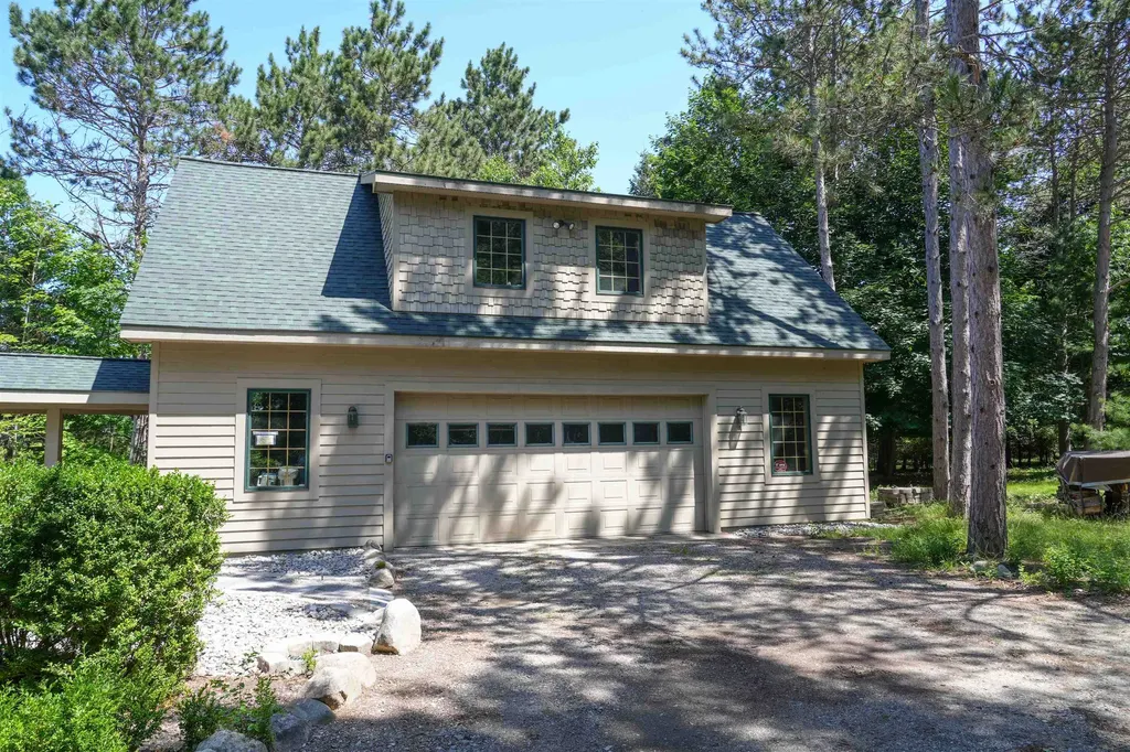 8431 Drake Lane Whitewater Township MI 49690