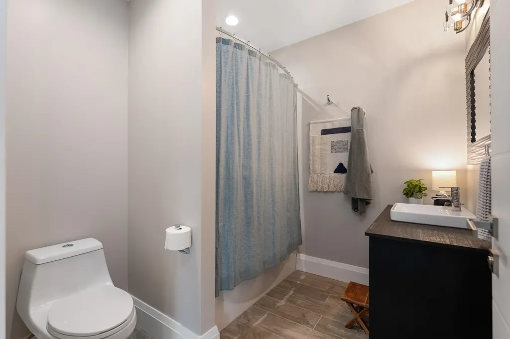 124 N Oak Street Traverse City City MI 49684