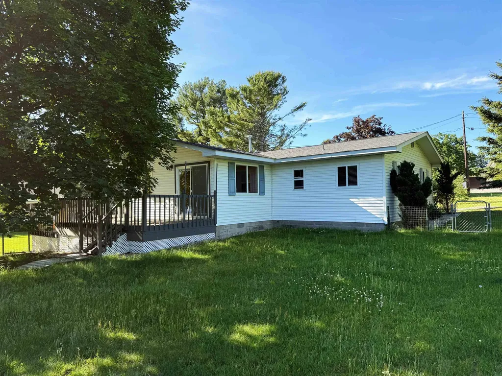 4960 Pine Drive Excelsior Township MI 49646