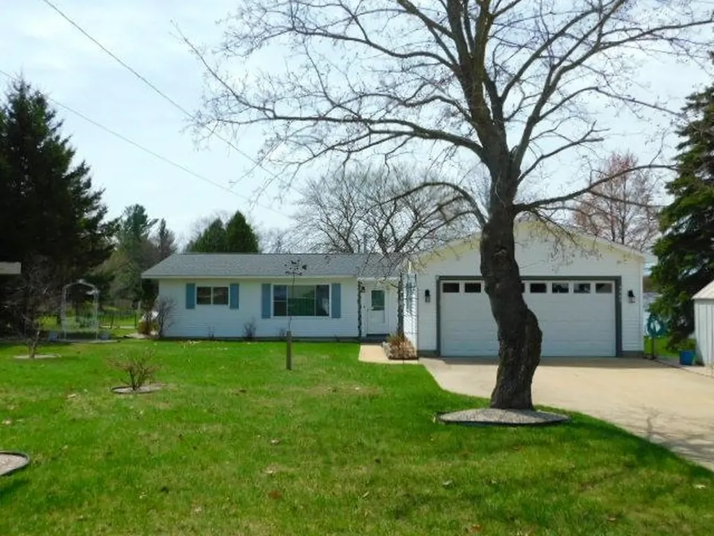 4960 Pine Drive Excelsior Township MI 49646