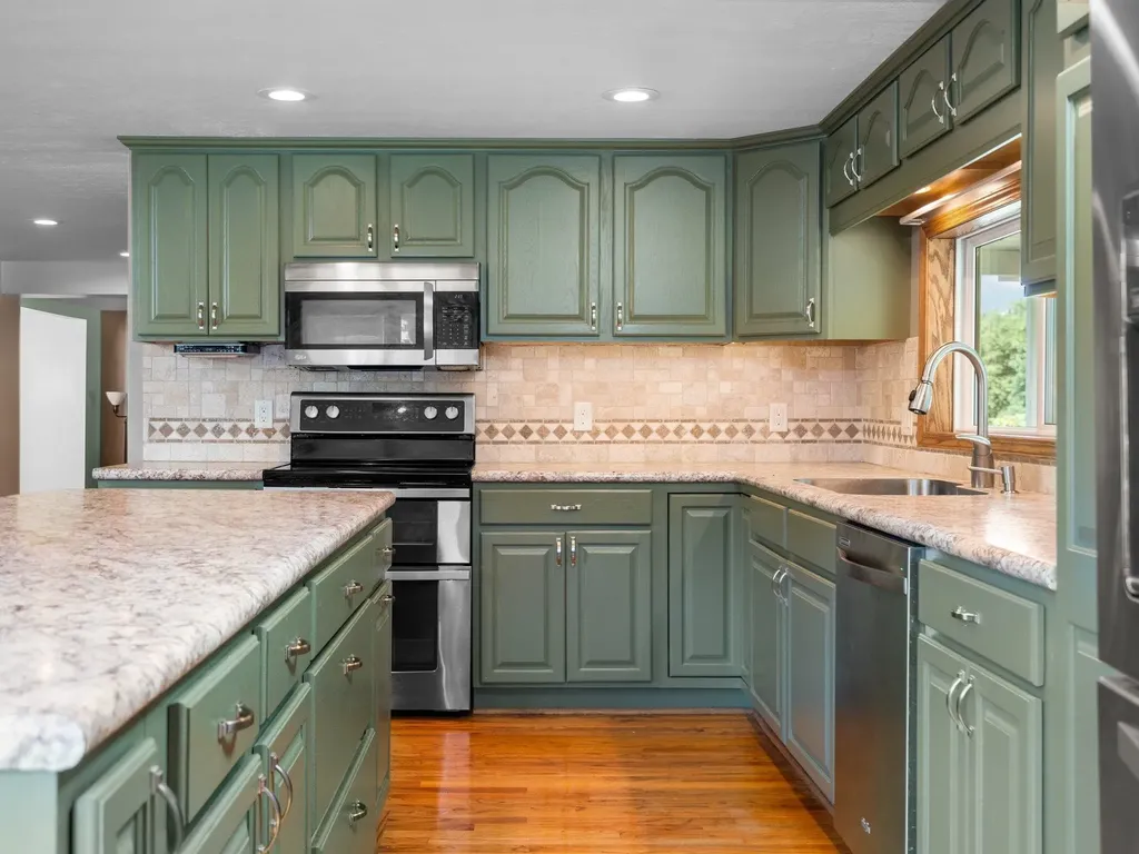 8382 SW Hudson Road Springfield Township MI 49633