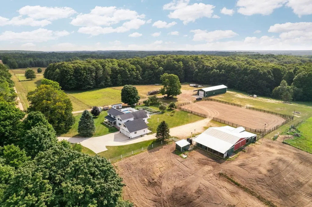 8382 SW Hudson Road Springfield Township MI 49633