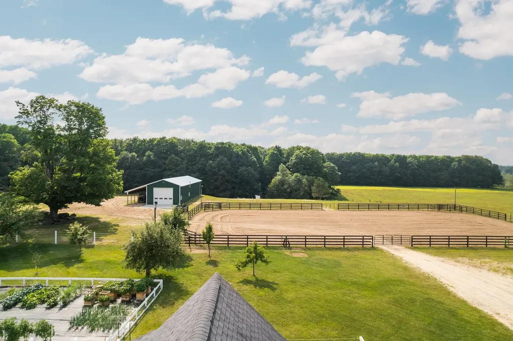 8382 SW Hudson Road Springfield Township MI 49633