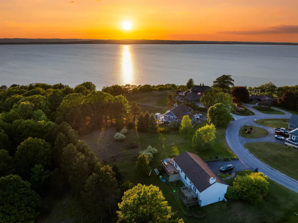 3147 Scenic Hills Drive Acme Township MI 49690