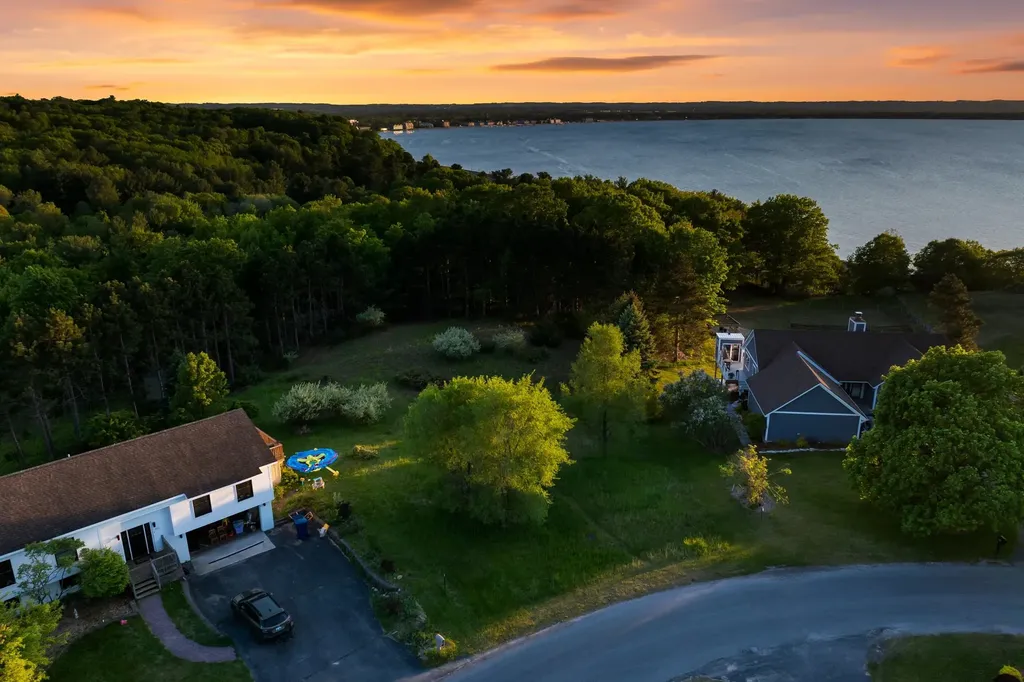 3147 Scenic Hills Drive Acme Township MI 49690