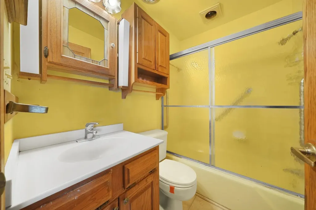 235 E Lake Mitchell Drive Cherry Grove Township MI 49601