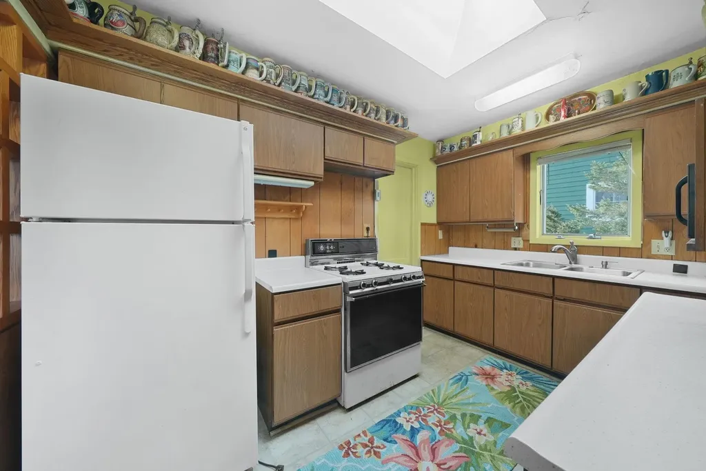 235 E Lake Mitchell Drive Cherry Grove Township MI 49601