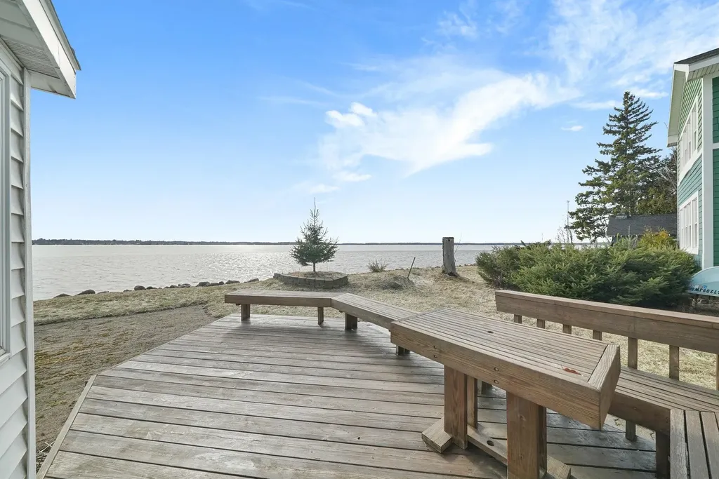 235 E Lake Mitchell Drive Cherry Grove Township MI 49601