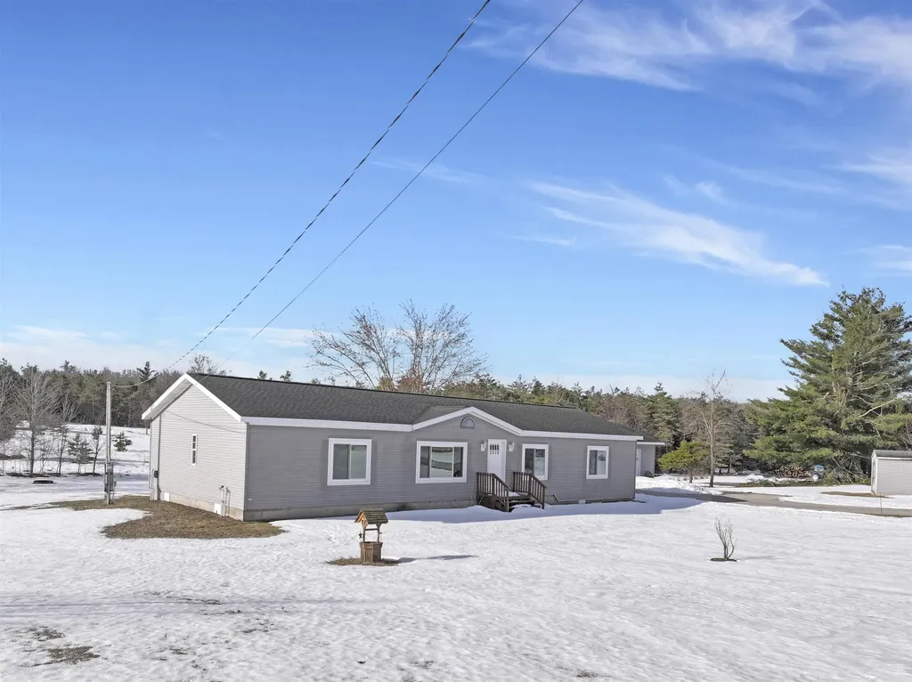 2518 E 32 Road Selma Township MI 49601