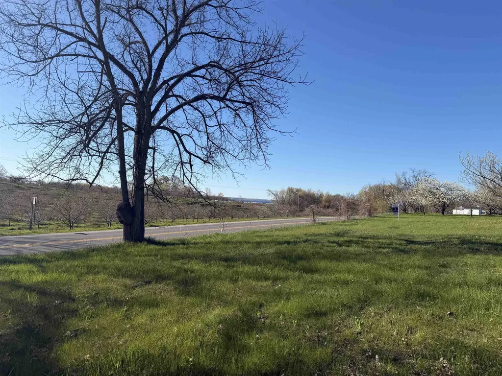 0 Center Road Peninsula Township MI 49686