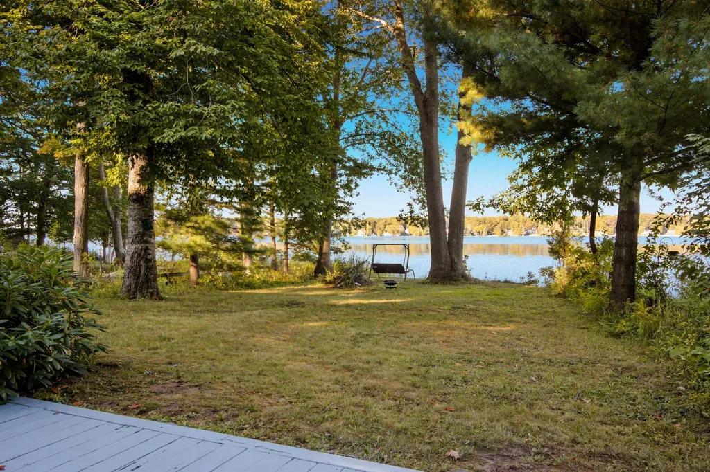 4032 Water View Drive Green Lake Township MI 49637