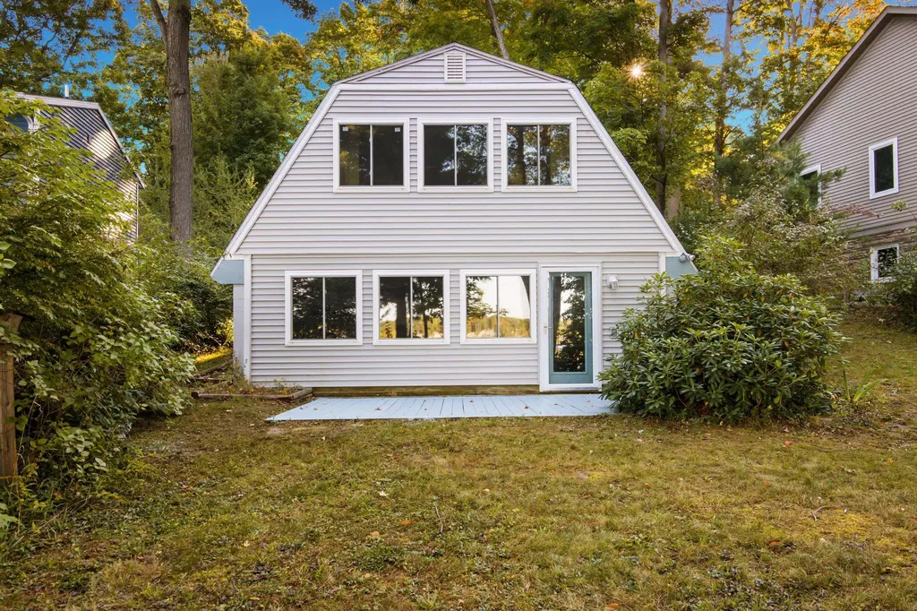 4032 Water View Drive Green Lake Township MI 49637