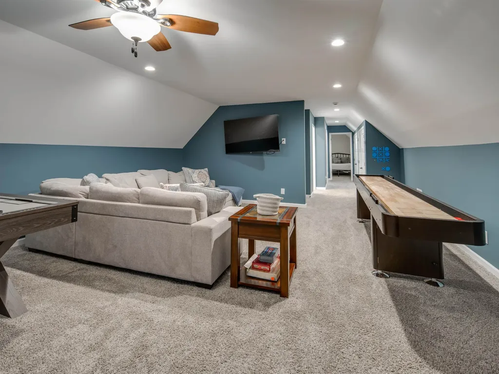 1942 Hoosier Valley Road Blair Township MI 49685