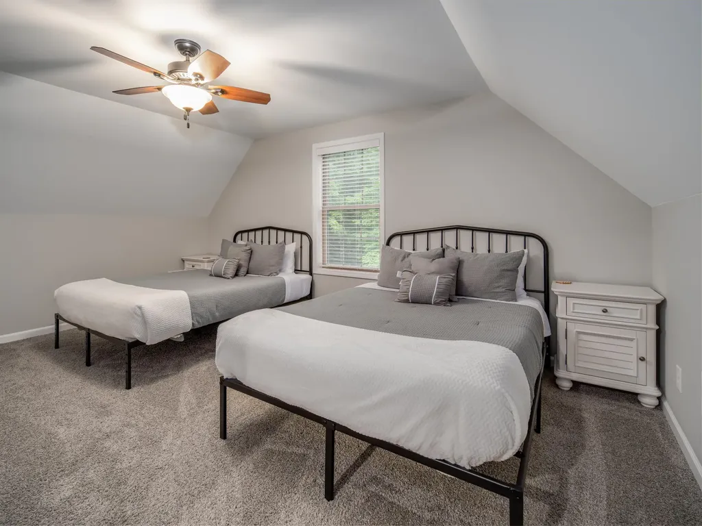 1942 Hoosier Valley Road Blair Township MI 49685