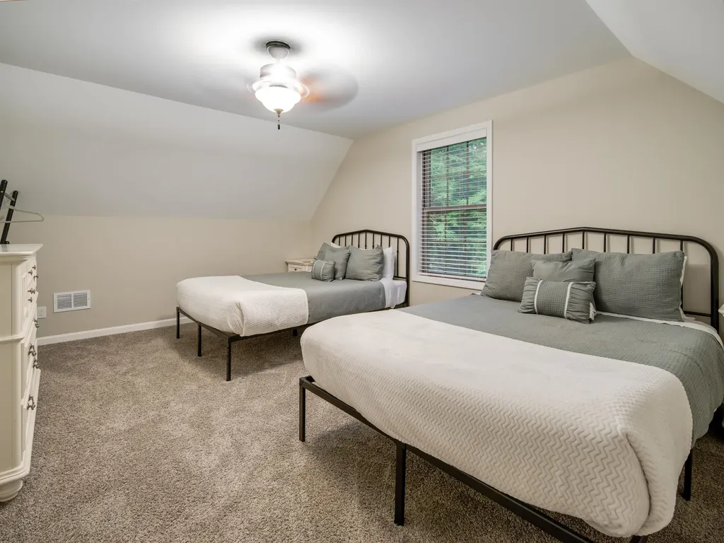 1942 Hoosier Valley Road Blair Township MI 49685