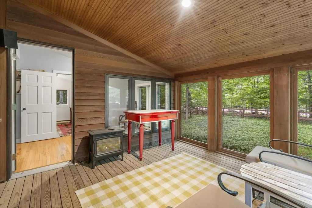 3862 N Trillium Drive Leland Township MI 49654