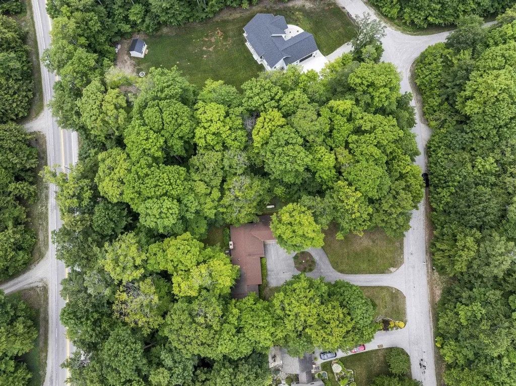 3862 N Trillium Drive Leland Township MI 49654