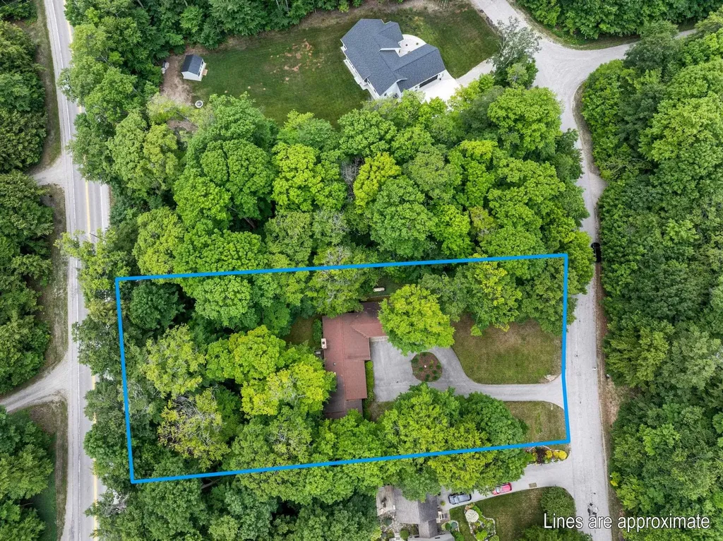3862 N Trillium Drive Leland Township MI 49654