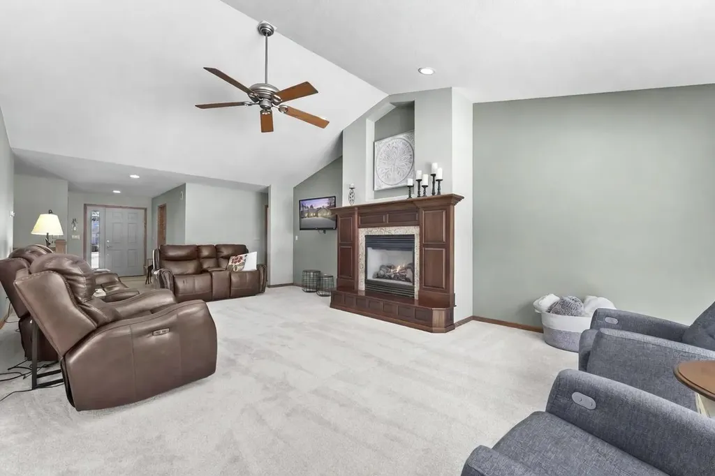 1546 Nightingale Lane Paradise Township MI 49649