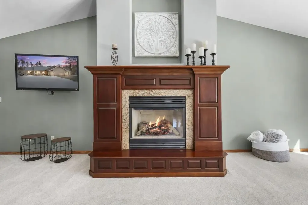 1546 Nightingale Lane Paradise Township MI 49649