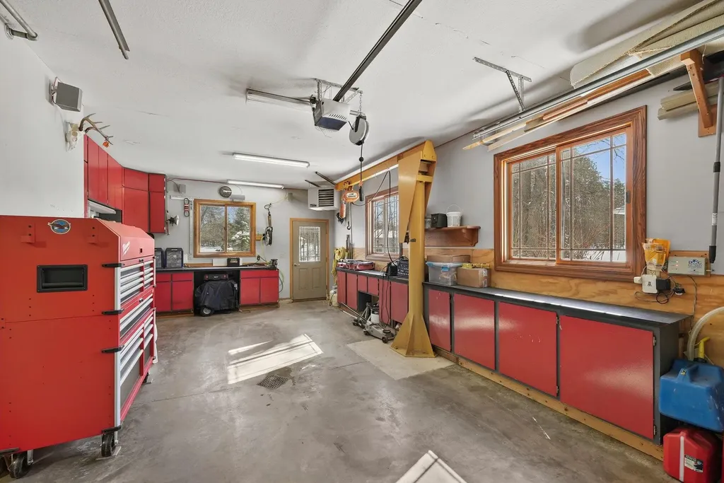1546 Nightingale Lane Paradise Township MI 49649