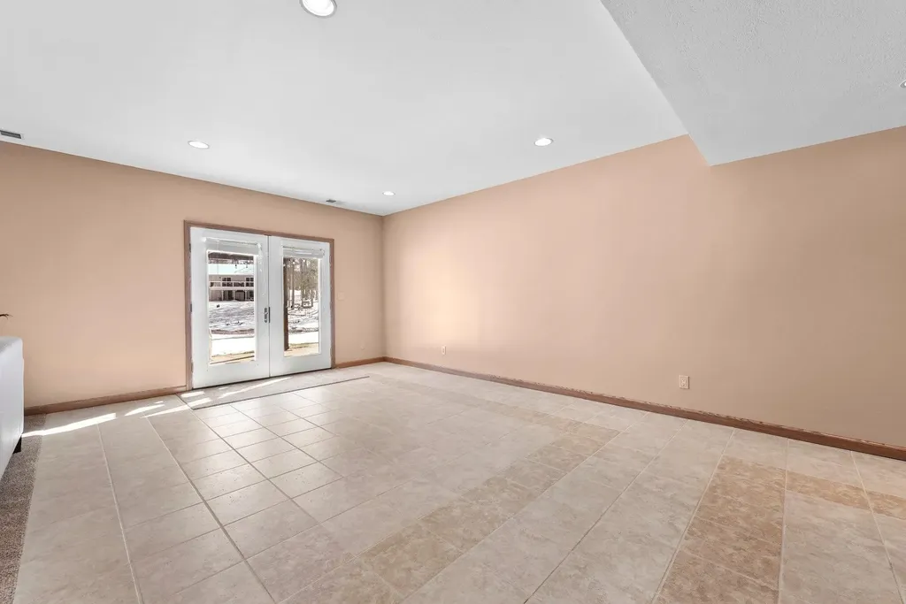 1546 Nightingale Lane Paradise Township MI 49649