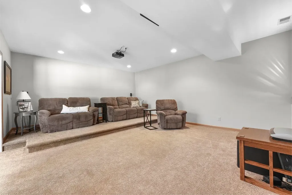 1546 Nightingale Lane Paradise Township MI 49649
