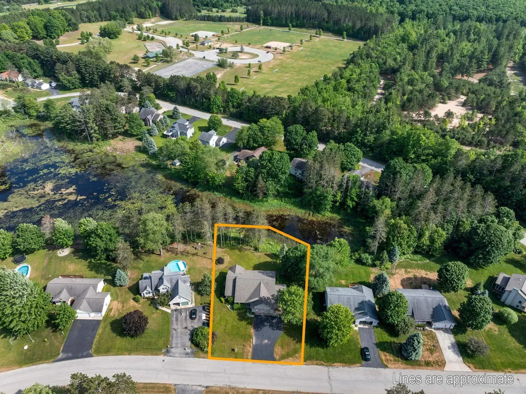 1546 Nightingale Lane Paradise Township MI 49649
