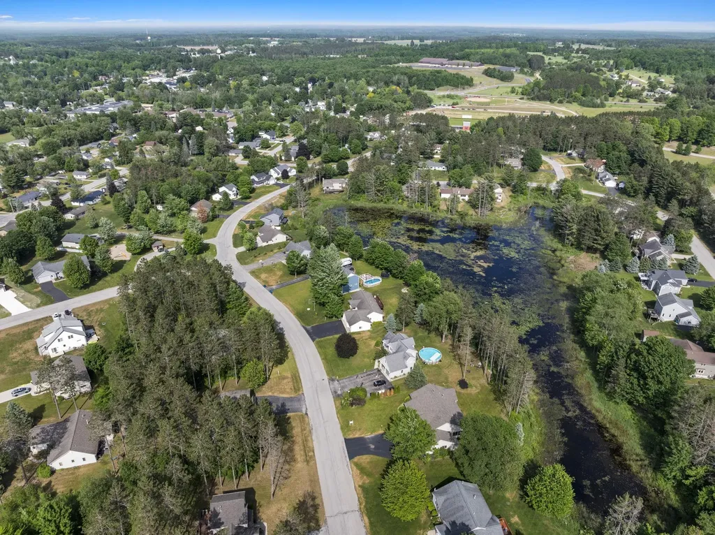 1546 Nightingale Lane Paradise Township MI 49649
