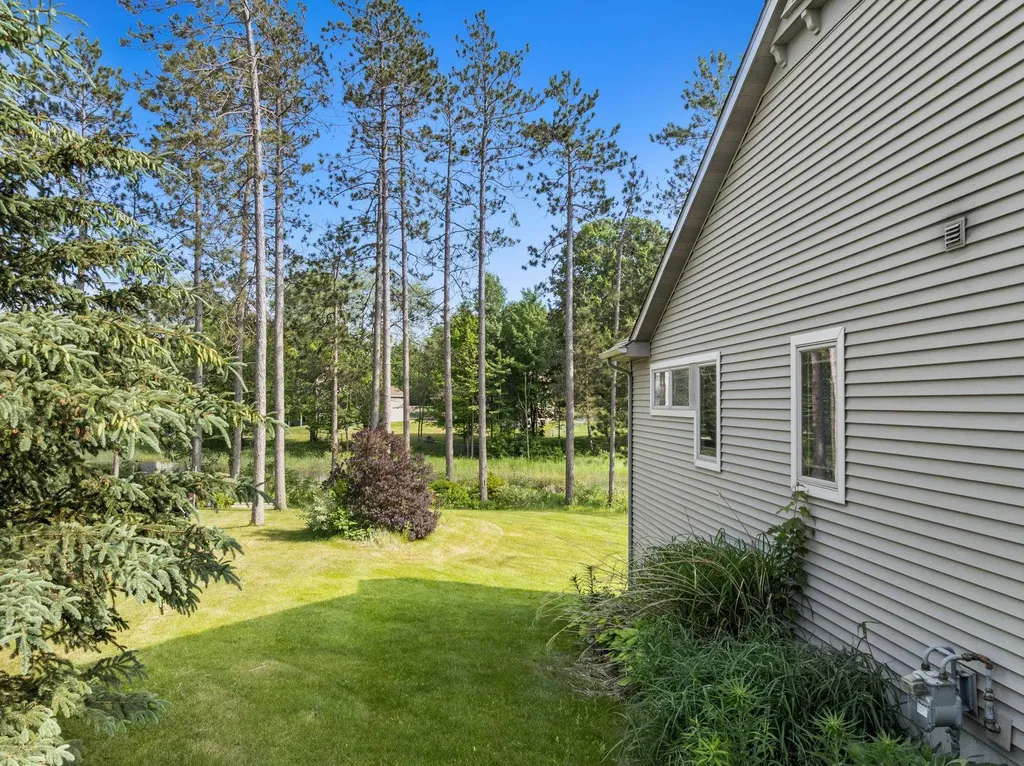1546 Nightingale Lane Paradise Township MI 49649