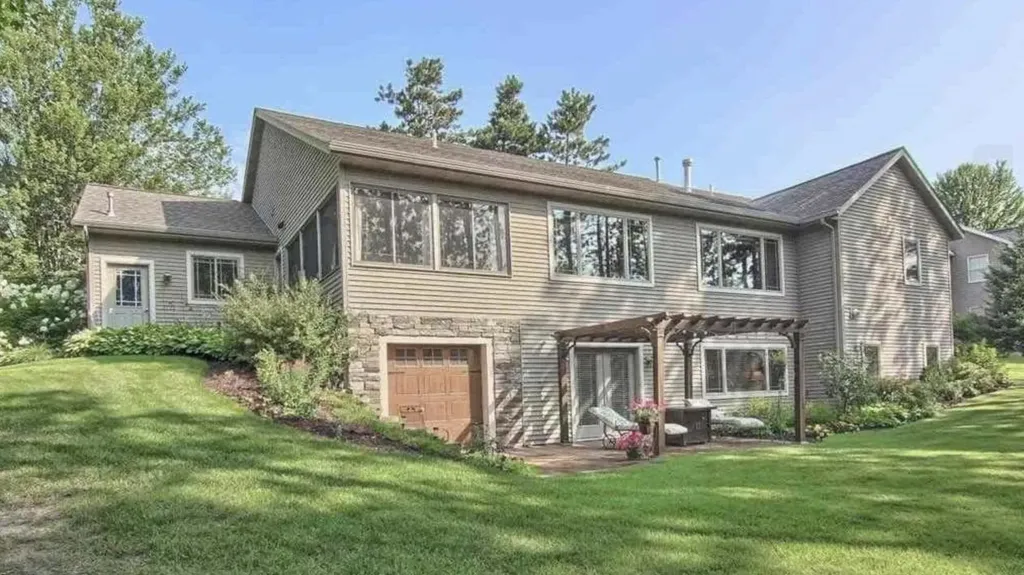 1546 Nightingale Lane Paradise Township MI 49649